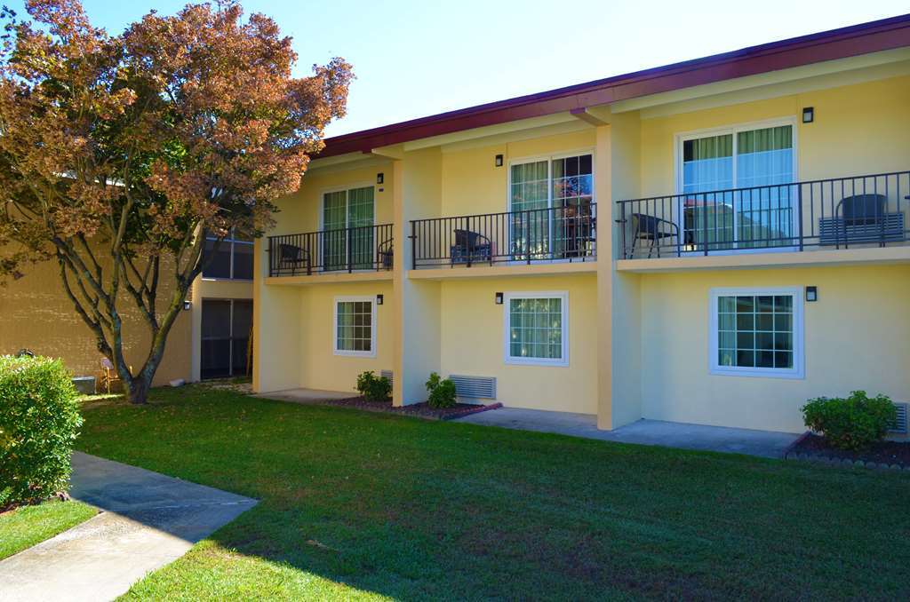 Red Roof Inn Lumberton Exterior photo
